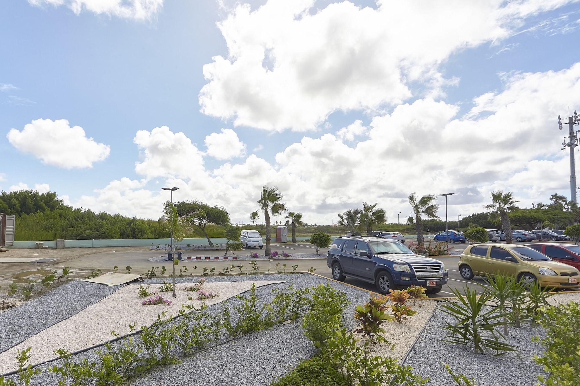 Courtyard By Marriott Aruba Resort Palm Beach Exterior photo