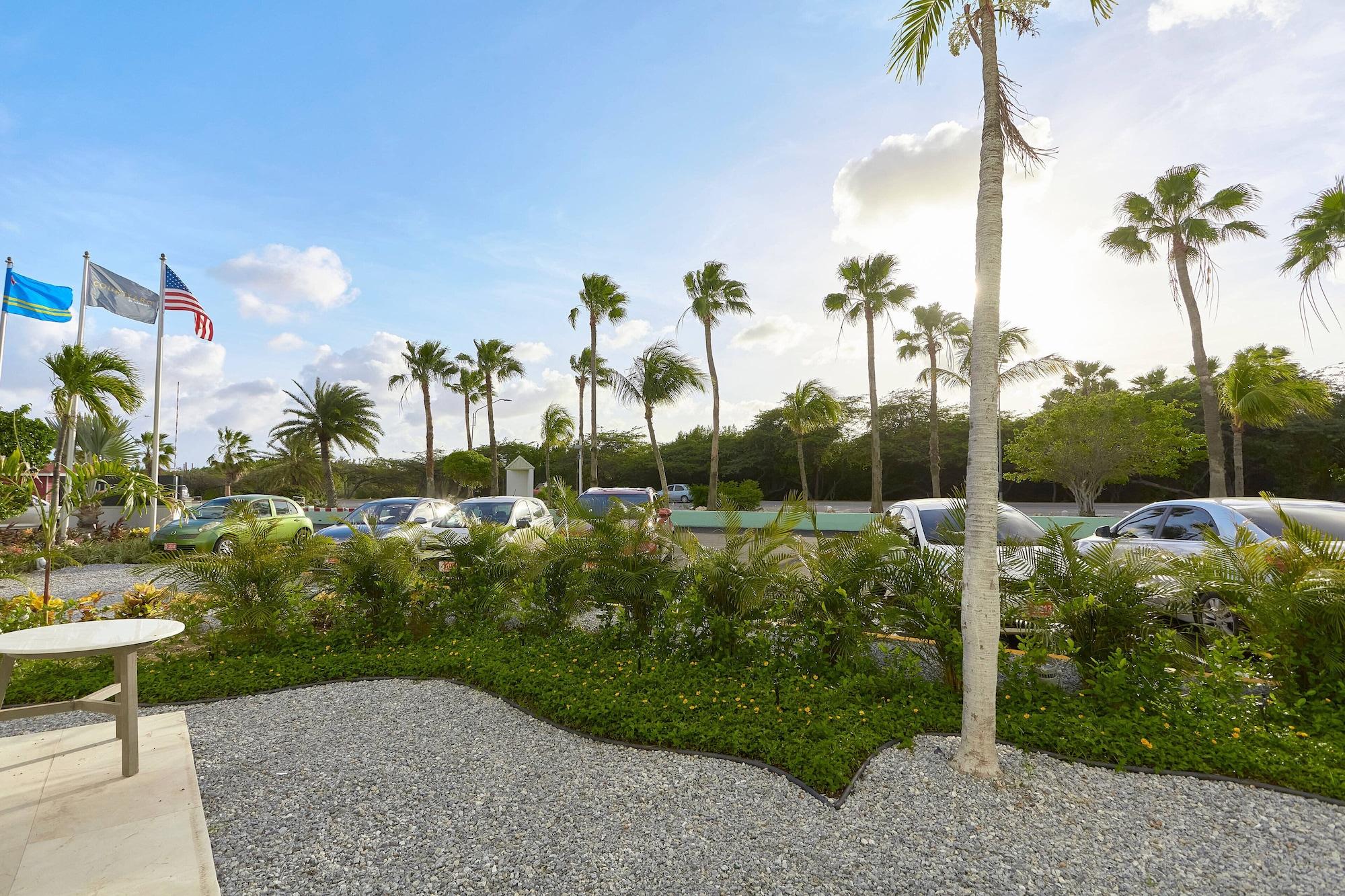 Courtyard By Marriott Aruba Resort Palm Beach Exterior photo