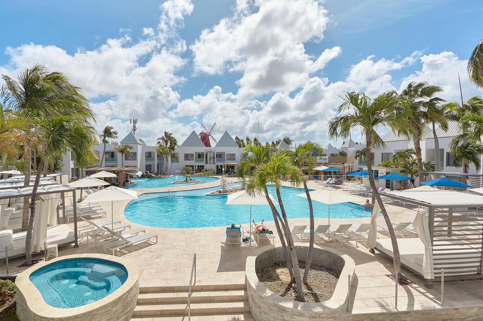 Courtyard By Marriott Aruba Resort Palm Beach Exterior photo