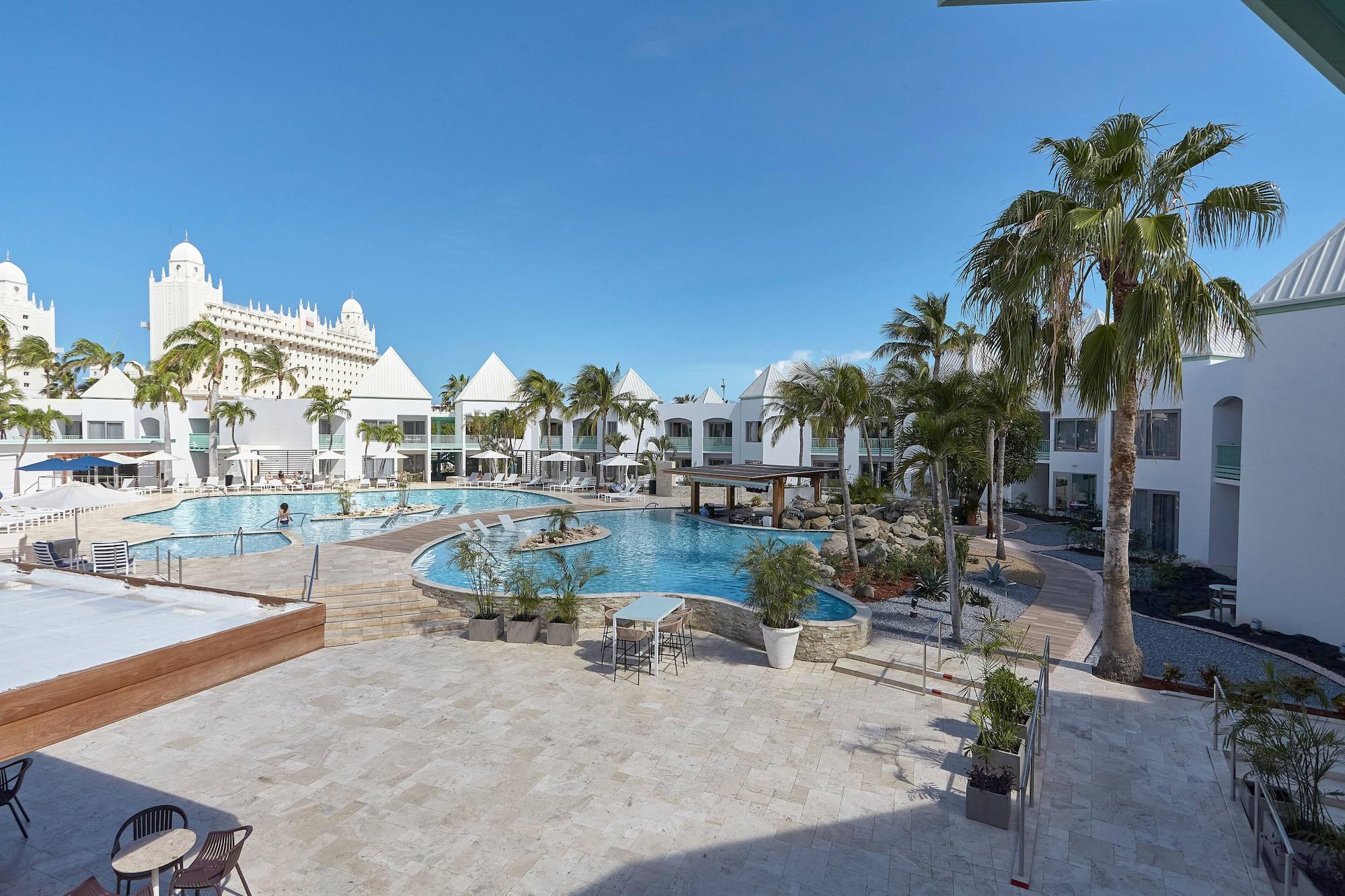 Courtyard By Marriott Aruba Resort Palm Beach Exterior photo