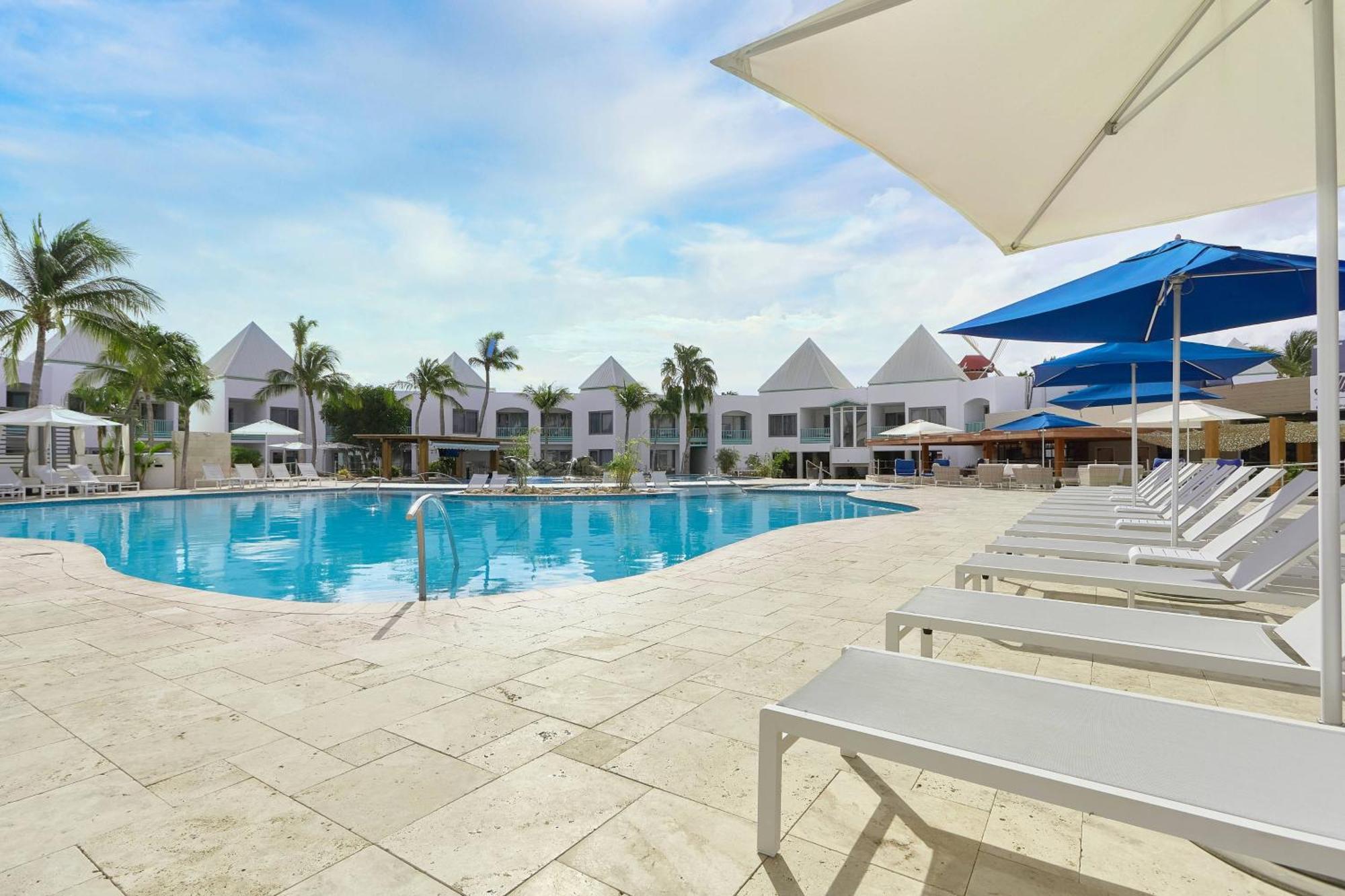 Courtyard By Marriott Aruba Resort Palm Beach Exterior photo